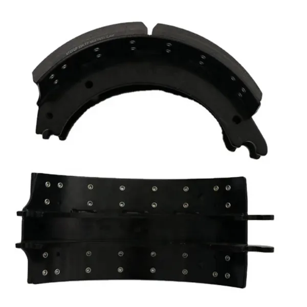 Electric trailer brake shoe and magnet assembly inside a light trailer drum